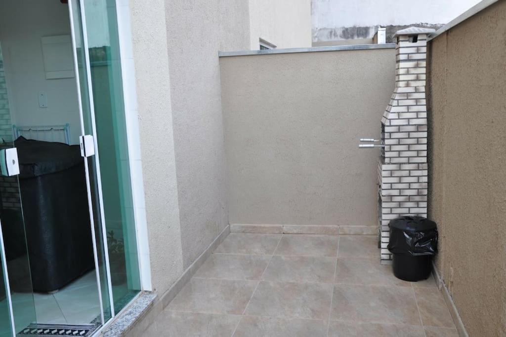 Apto Com 3 Quartos,1 Vaga Garagem E Quintal * Pocos de Caldas